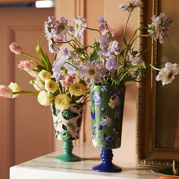 Papillon Vase - Picture 2 of 8